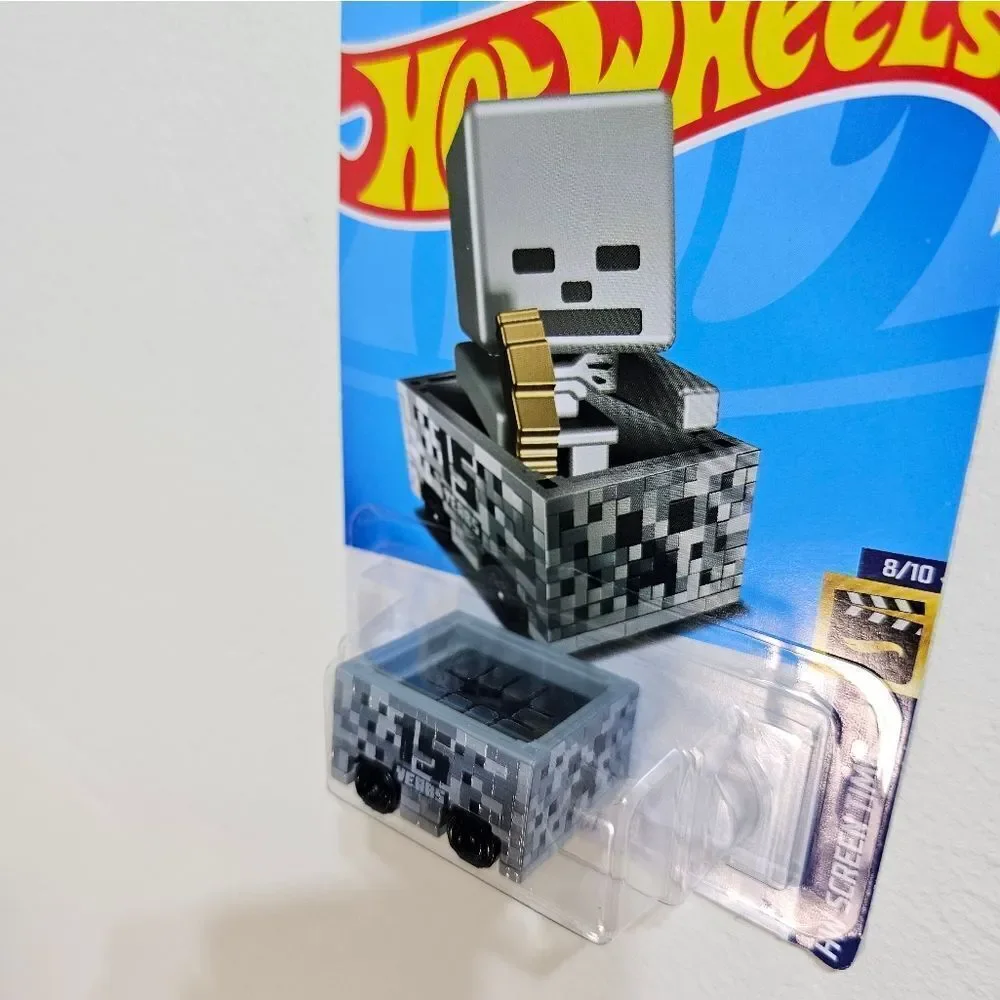 Hotwheels Mincraft Mine Cart